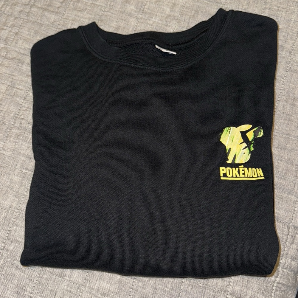 Kids Uniqlo x Pokémon sweatshirt